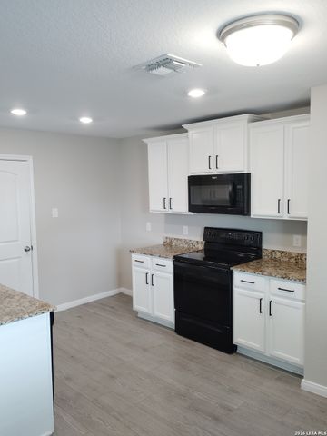 15238 Walcott Rdg, Von Ormy, TX 78073