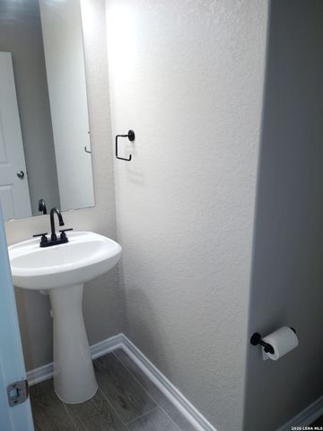 15238 Walcott Rdg, Von Ormy, TX 78073