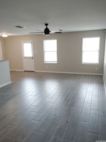 15238 Walcott Rdg, Von Ormy, TX 78073