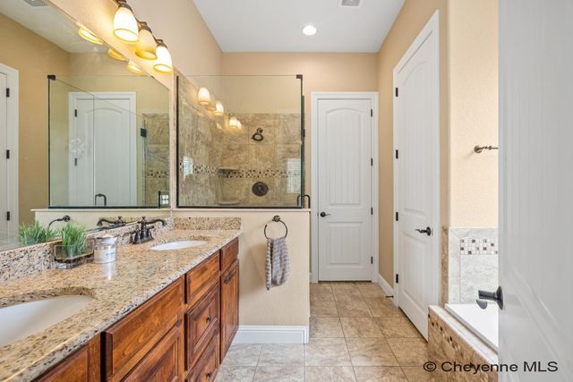 824 WEST DALE BLVD, Cheyenne, WY 82009