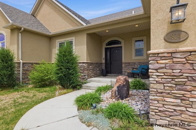 824 WEST DALE BLVD, Cheyenne, WY 82009