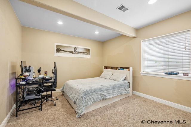 824 WEST DALE BLVD, Cheyenne, WY 82009