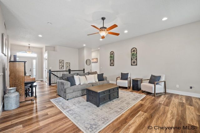824 WEST DALE BLVD, Cheyenne, WY 82009