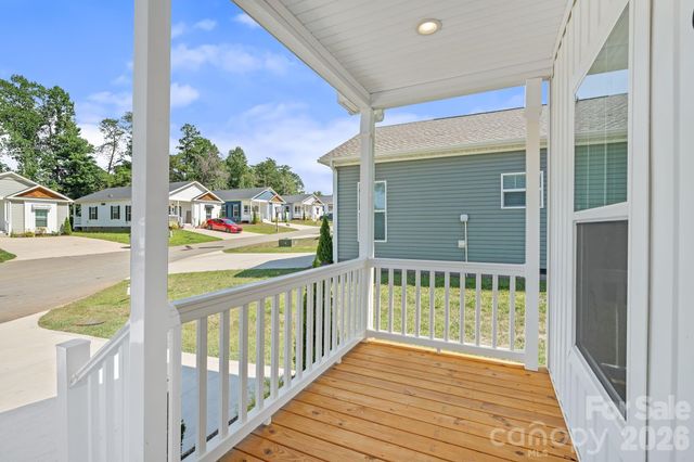132 Bellamy Road, Asheville, NC 28806