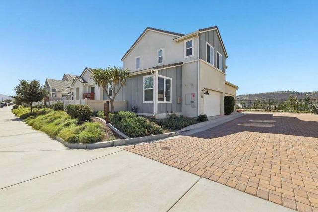 1991 Julie Dawn Place, Escondido, CA 92026