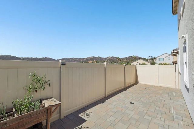 1991 Julie Dawn Place, Escondido, CA 92026