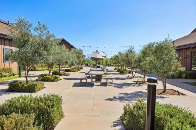 1991 Julie Dawn Place, Escondido, CA 92026