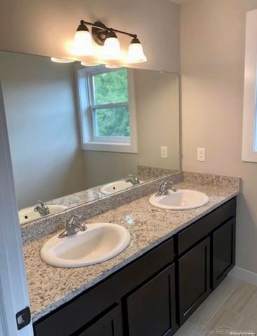 5515 MEADOW VIEW Street Street, Sterling Heights, MI 99999