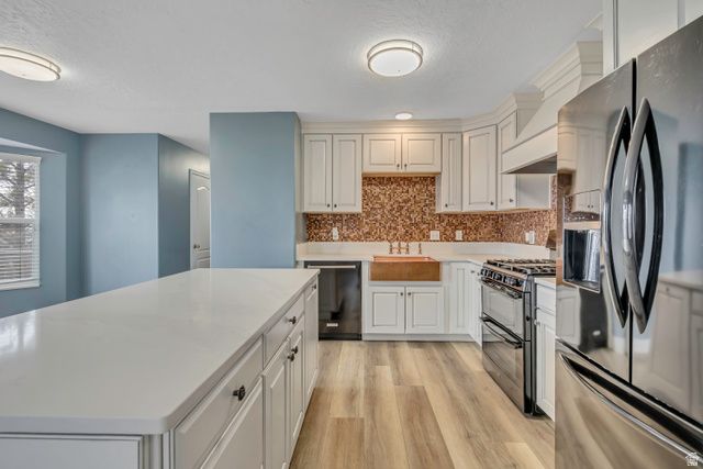 1083 N 700 E, Springville, UT 84663