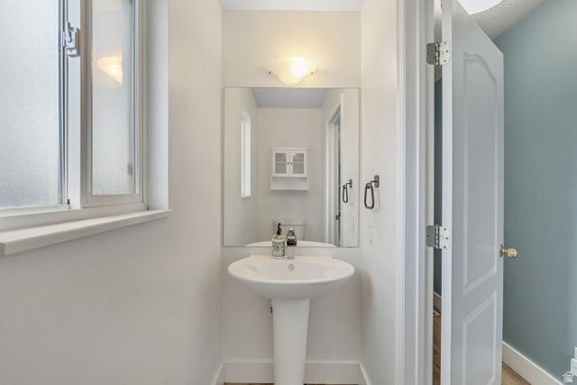 1083 N 700 E, Springville, UT 84663