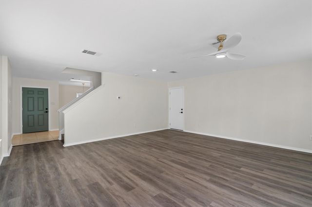 10341 Garbacz DR, Austin, TX 78748