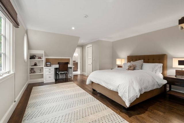 14 Greylock Road, Wellesley, MA 02481