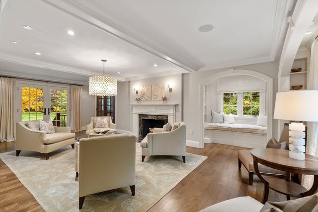 14 Greylock Road, Wellesley, MA 02481