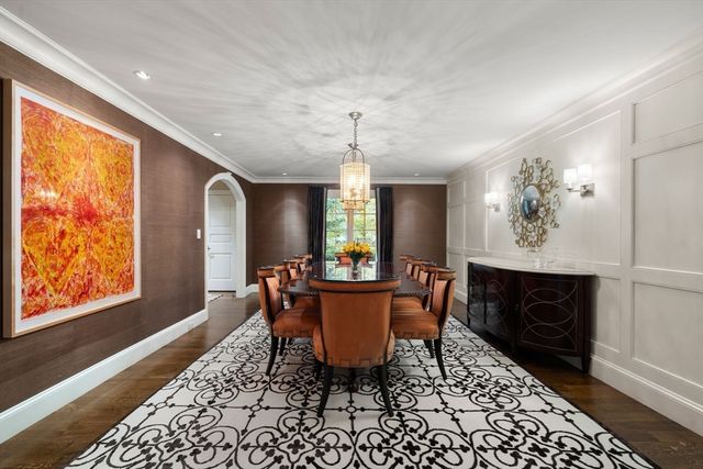 14 Greylock Road, Wellesley, MA 02481