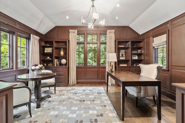 14 Greylock Road, Wellesley, MA 02481