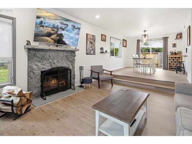 9400 Sw DOWNING Dr, Beaverton, OR 97008