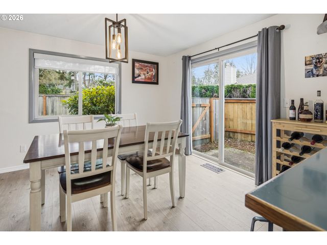 9400 Sw DOWNING Dr, Beaverton, OR 97008