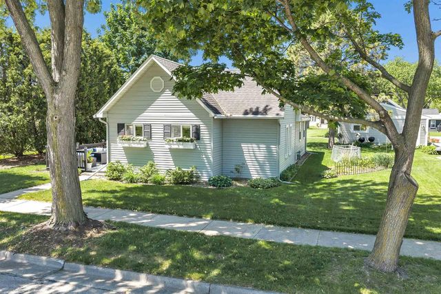 226 S ONTARIO STREET, De Pere, WI 54115
