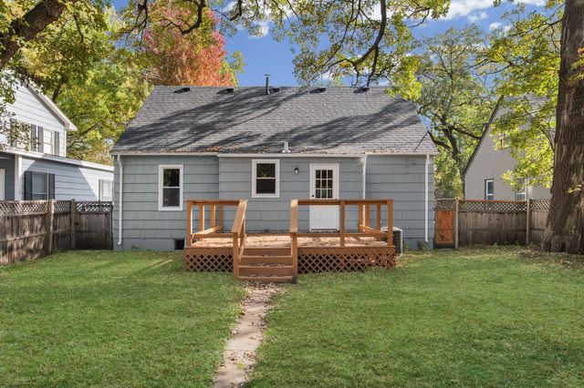 4257 Ewing Avenue N, Robbinsdale, MN 55422