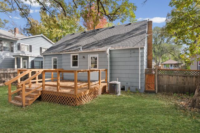 4257 Ewing Avenue N, Robbinsdale, MN 55422