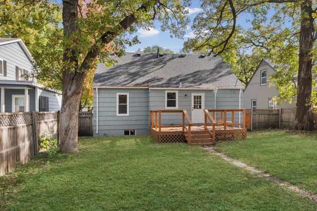 4257 Ewing Avenue N, Robbinsdale, MN 55422