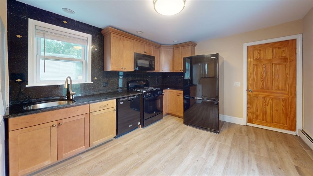 49 Glenwood 2, Somerville, MA 02145