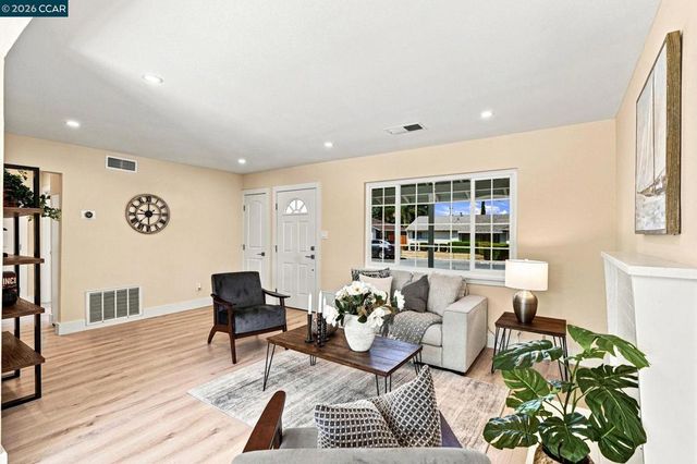 516 Gary Ave, Antioch, CA 94509