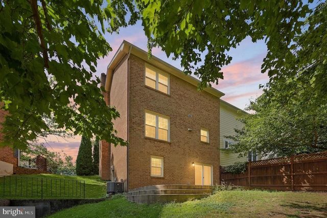 812 APPLESEED CT, Winchester, VA 22601