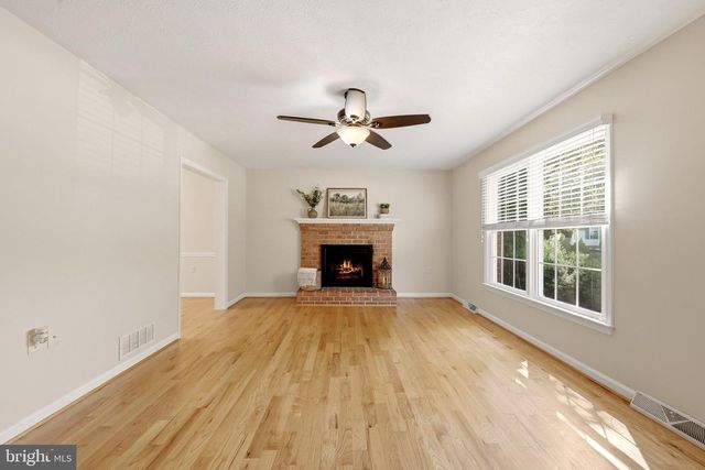 812 APPLESEED CT, Winchester, VA 22601