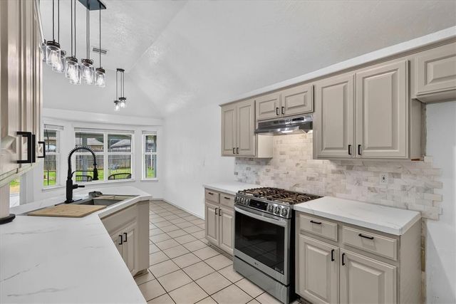 15616 Sandstone Terrace, Oklahoma City, OK 73170