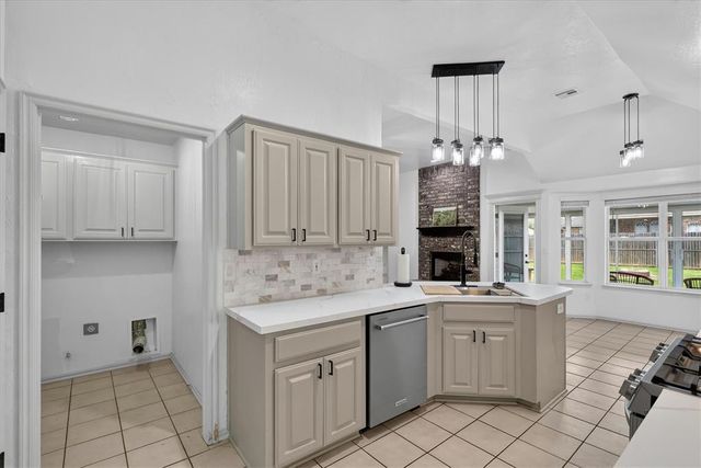 15616 Sandstone Terrace, Oklahoma City, OK 73170