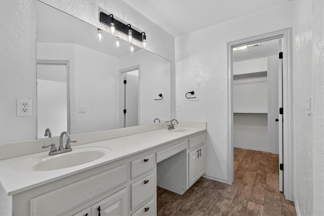 15616 Sandstone Terrace, Oklahoma City, OK 73170