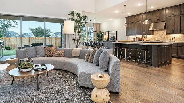 1644 Alasio DR, Leander, TX 78641