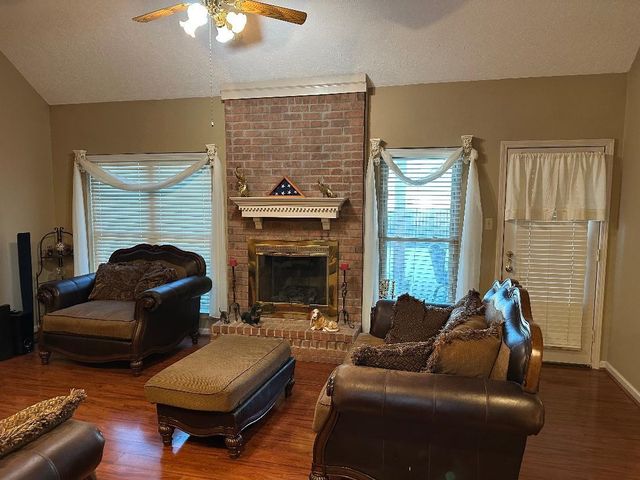 4124 MEADOW FIELD LN, Bartlett, TN 38135