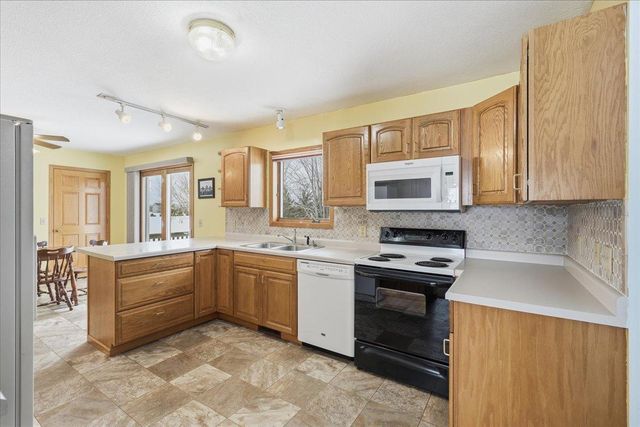 2144 136th Street, New Richmond, WI 54017