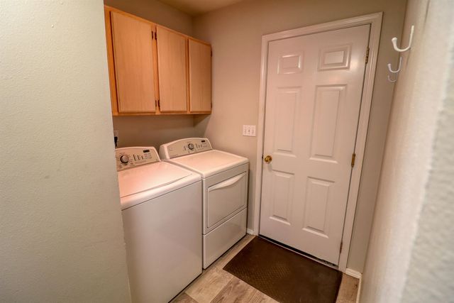 15323 N Gleneden St, Spokane, WA 99208