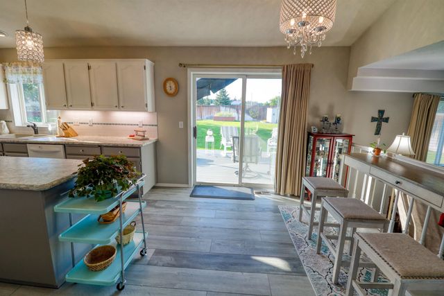 15323 N Gleneden St, Spokane, WA 99208