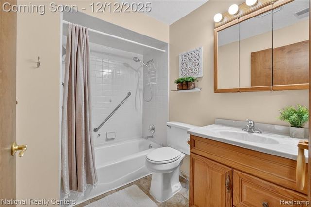 1509 Shoemaker Drive, Westland, MI 48185