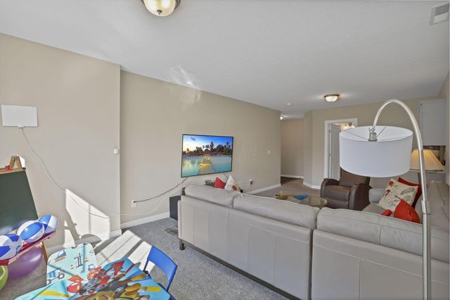 759 Avebury Drive, Pickerington, OH 43147