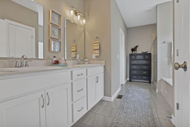 759 Avebury Drive, Pickerington, OH 43147