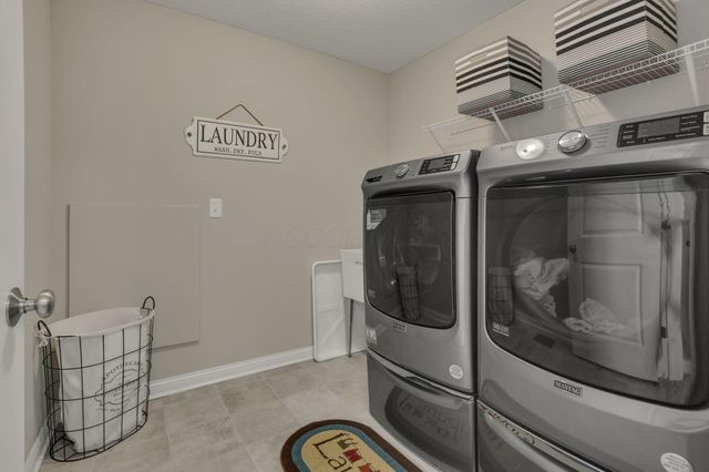 759 Avebury Drive, Pickerington, OH 43147