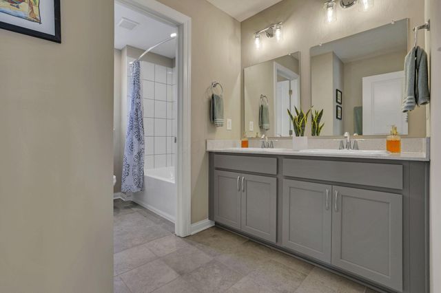 759 Avebury Drive, Pickerington, OH 43147