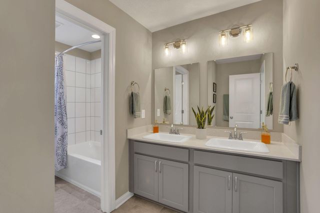 759 Avebury Drive, Pickerington, OH 43147