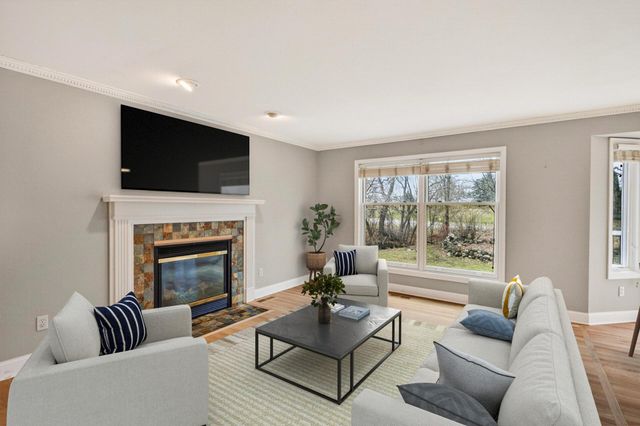 15970 22nd Place N, Plymouth, MN 55447