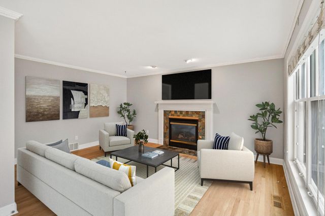 15970 22nd Place N, Plymouth, MN 55447