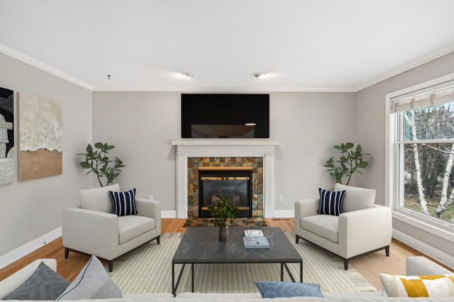 15970 22nd Place N, Plymouth, MN 55447