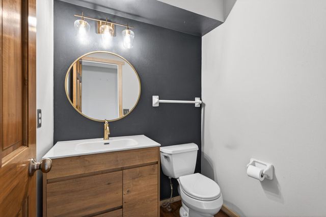 15970 22nd Place N, Plymouth, MN 55447