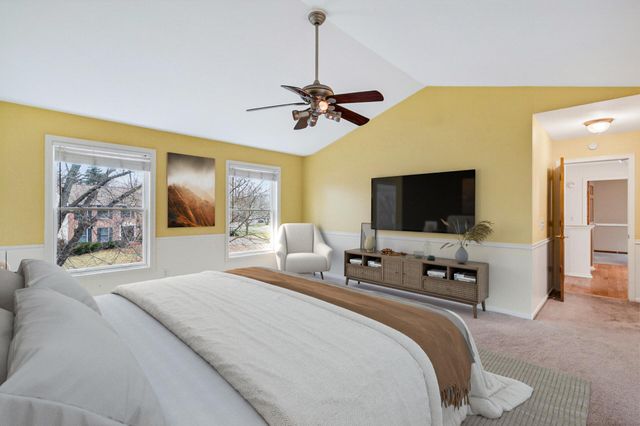 15970 22nd Place N, Plymouth, MN 55447