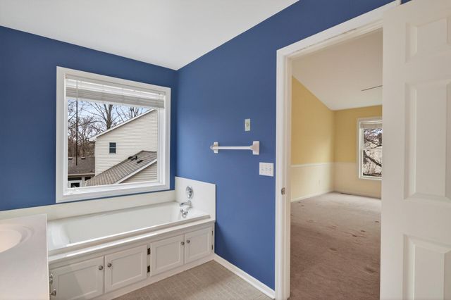 15970 22nd Place N, Plymouth, MN 55447