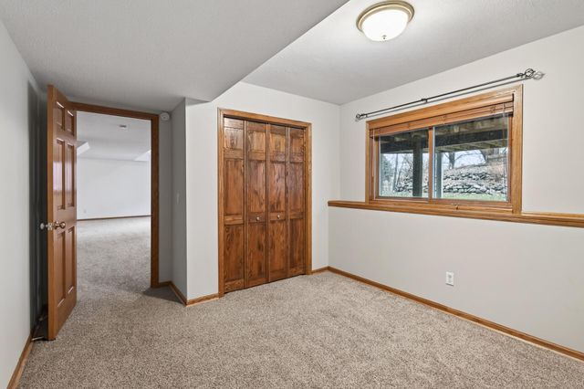 15970 22nd Place N, Plymouth, MN 55447